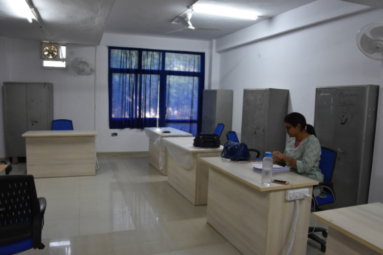 UEM Jaipur Faculty Seating photo 8